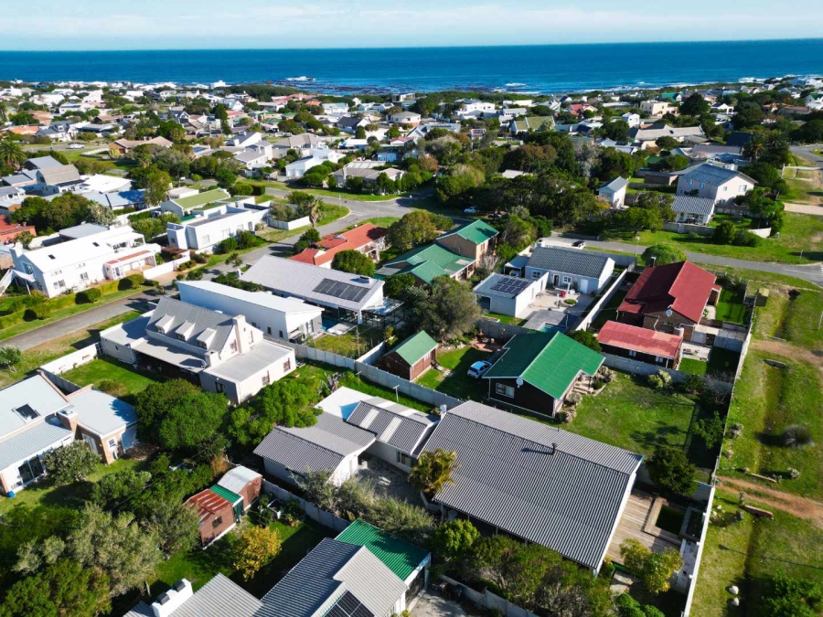 3 Bedroom Property for Sale in Sandbaai Western Cape